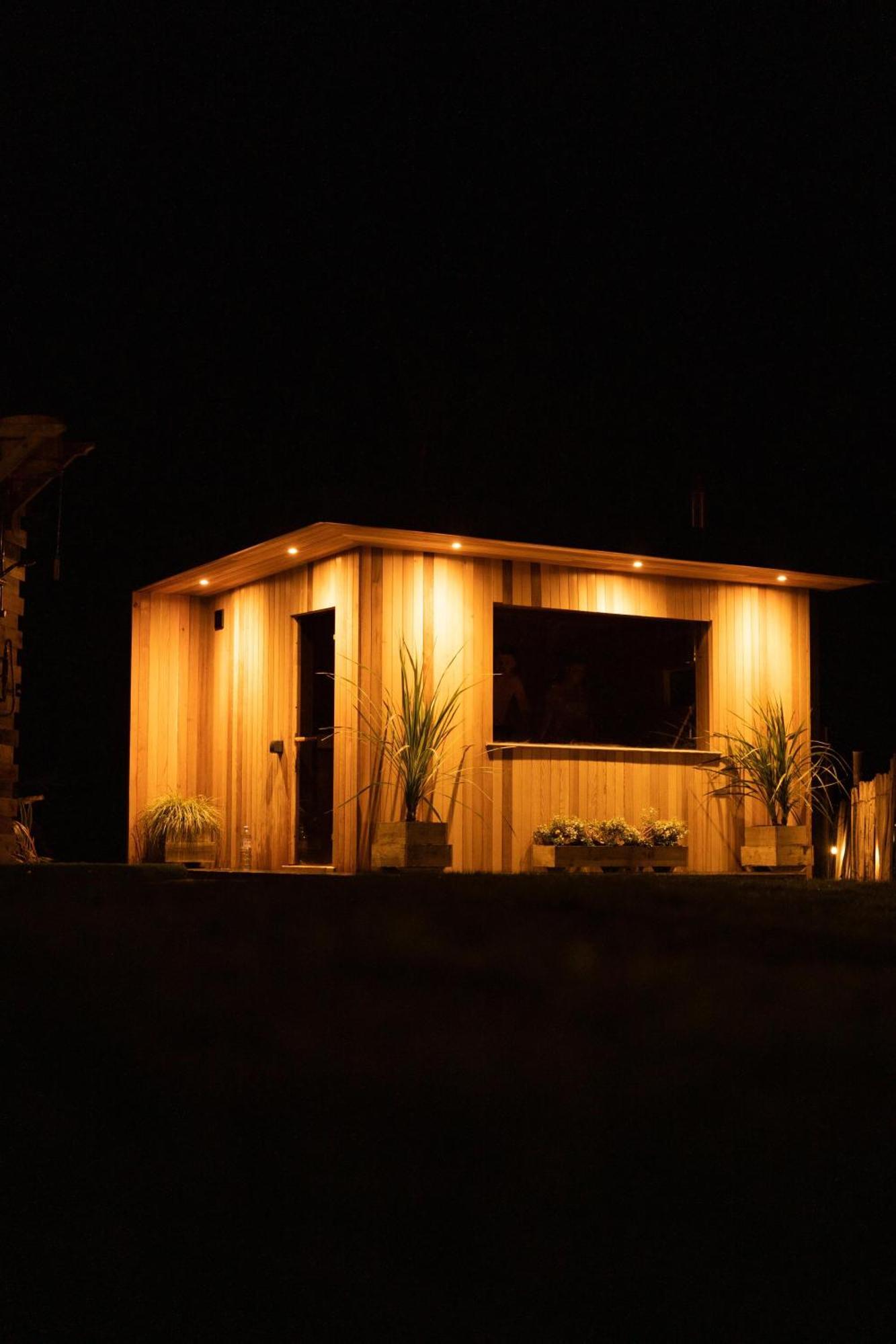 Rostrevor Mountain Lodge - Glamping Pods - Revive Sauna & Hot Tubs Eksteriør bilde